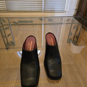 Donald Pliner Women's Black Leather Block-Heel Mules - Size 6.5